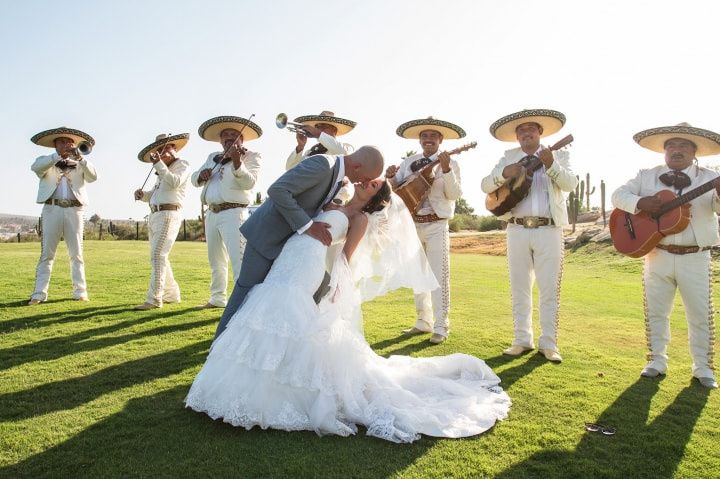 Música & Entretenimiento